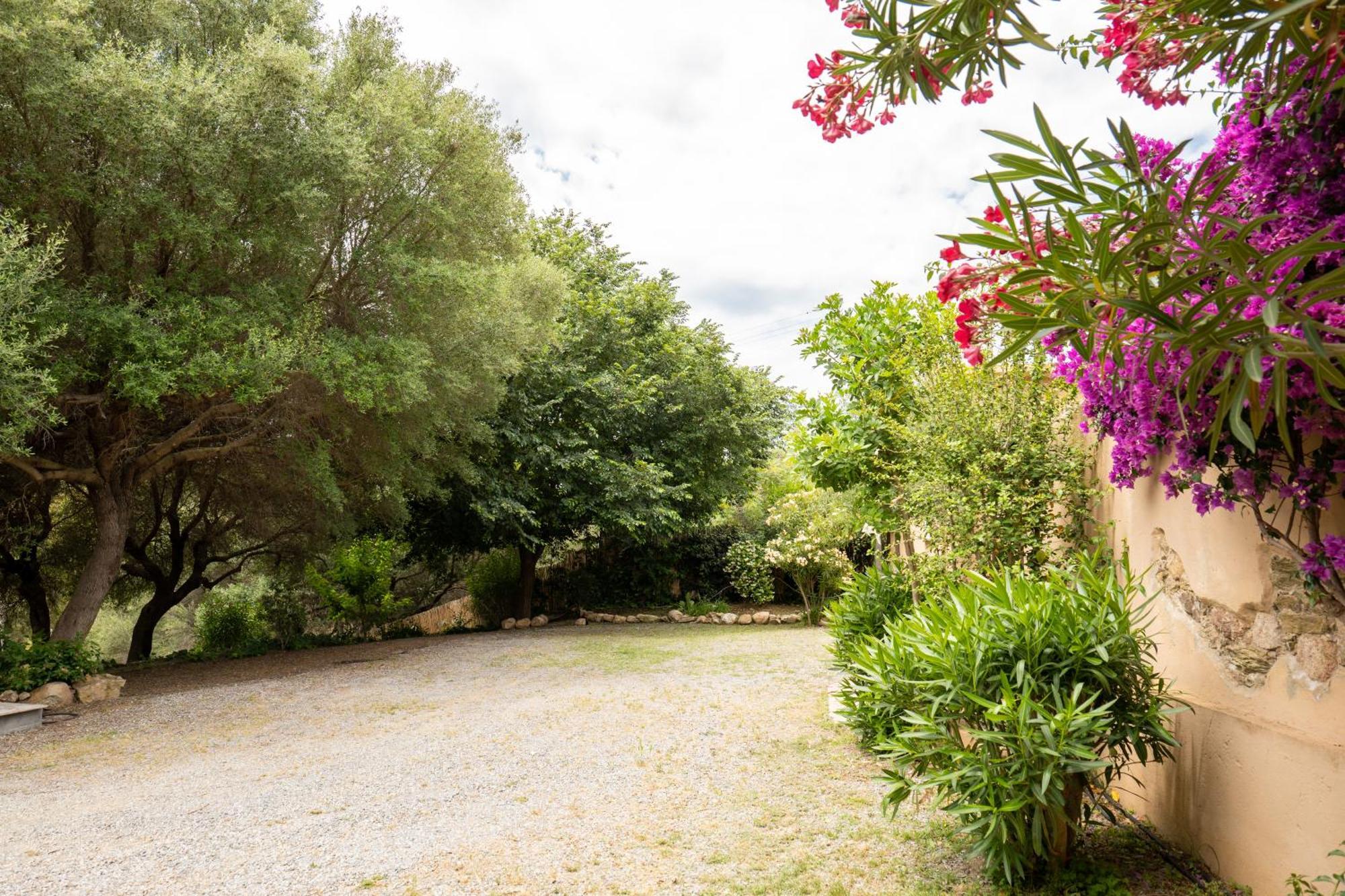 Il Casale Villa Teulada Eksteriør billede