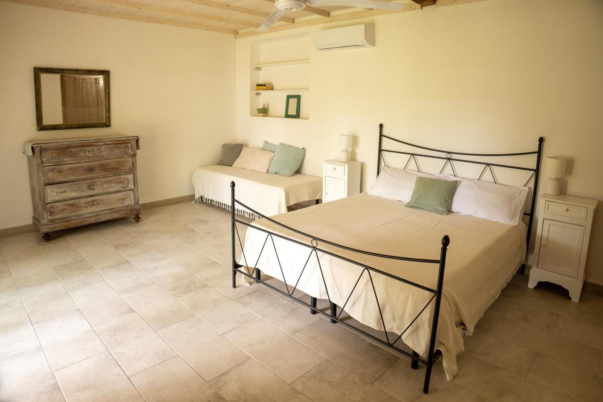 Il Casale Villa Teulada Eksteriør billede