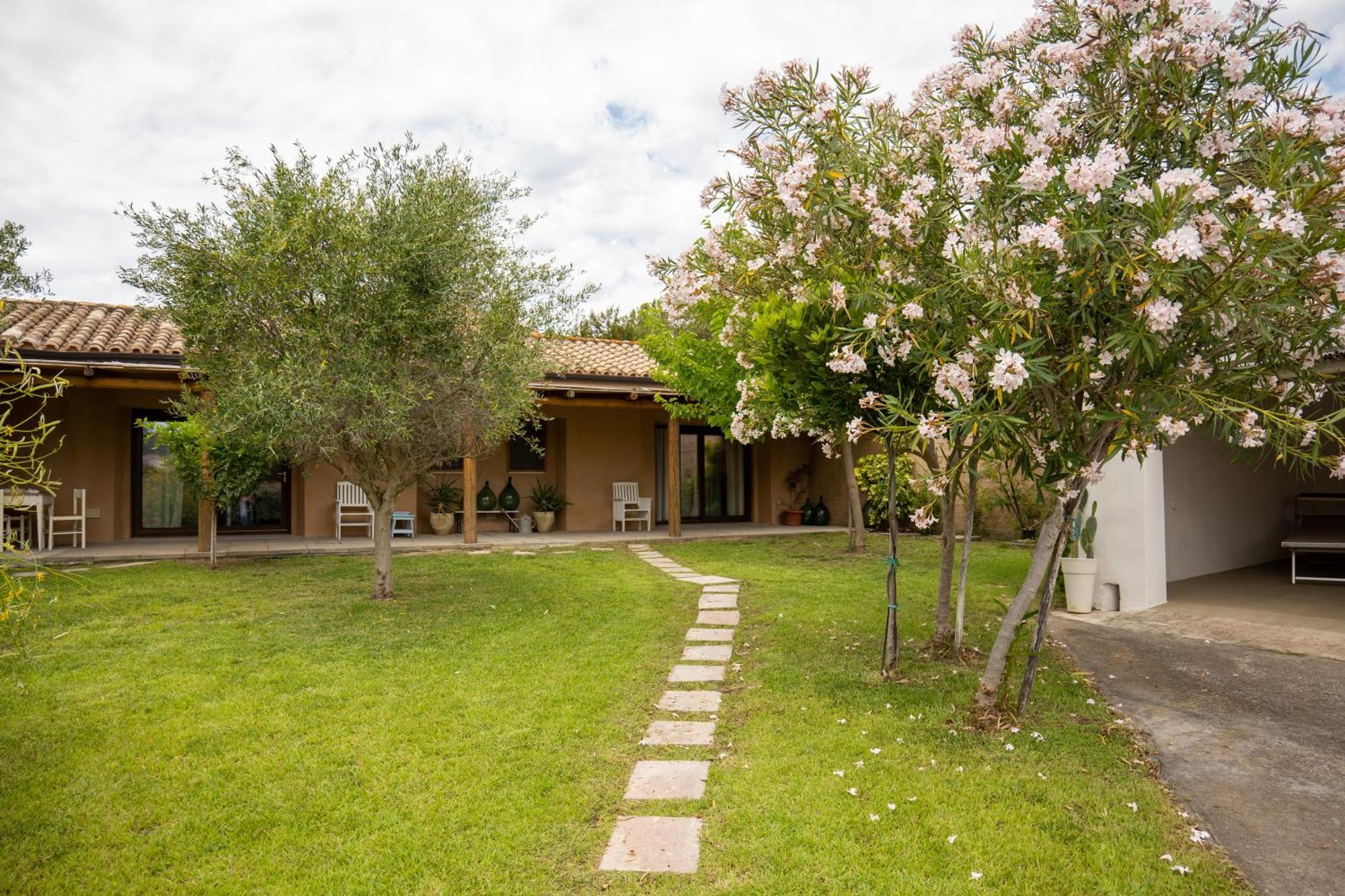 Il Casale Villa Teulada Eksteriør billede