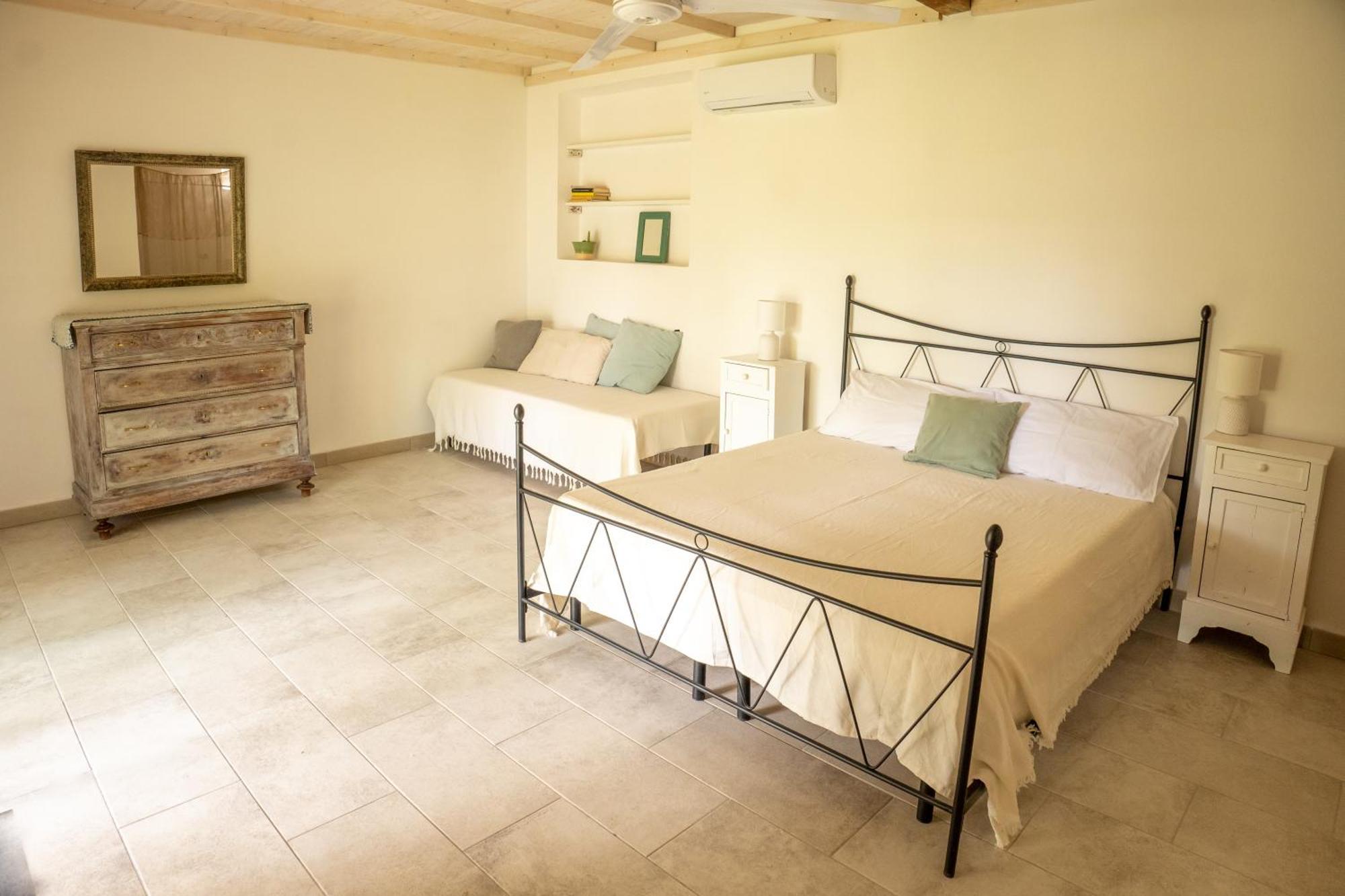 Il Casale Villa Teulada Eksteriør billede